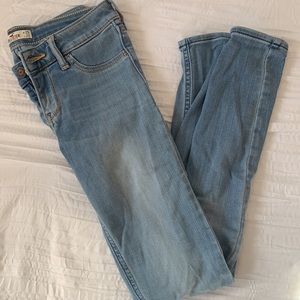 Hollister light wash Jegging